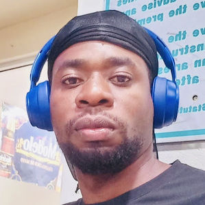 Meet your Posher, Artiste